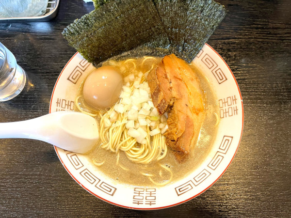 「中華そば味玉海苔」@中華ソバ 伊吹の写真