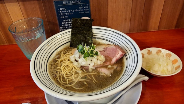 「煮干し 玉ねぎ 細麺」@らーめん コットンポットの写真