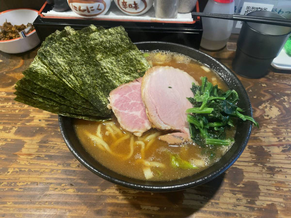 「ラーメン＋麺大盛＋海苔＋油抜き&薄め他」@麺処 真名呼の写真
