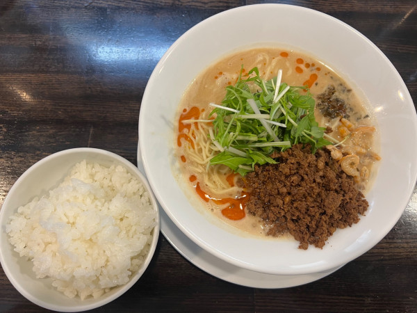 「担々麺（白胡麻）1100円+ライス100円」@四川担担麺 阿吽 浅草店の写真
