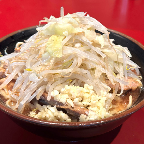 「ラーメン豚1枚　少なめ ニンニク少し」@ラーメン二郎 荻窪店の写真