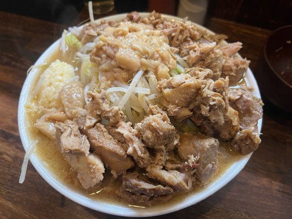 「普通+ほぐし豚 ¥1,250」@麺屋 鳳の写真