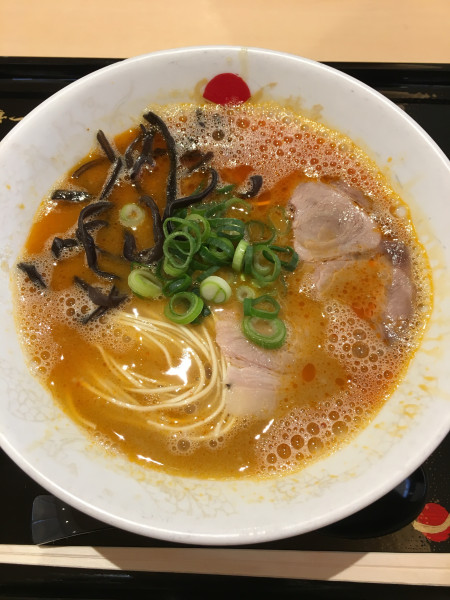「赤ラーメン(880円税別)」@博多一幸舎 ららぽーと立川立飛店の写真
