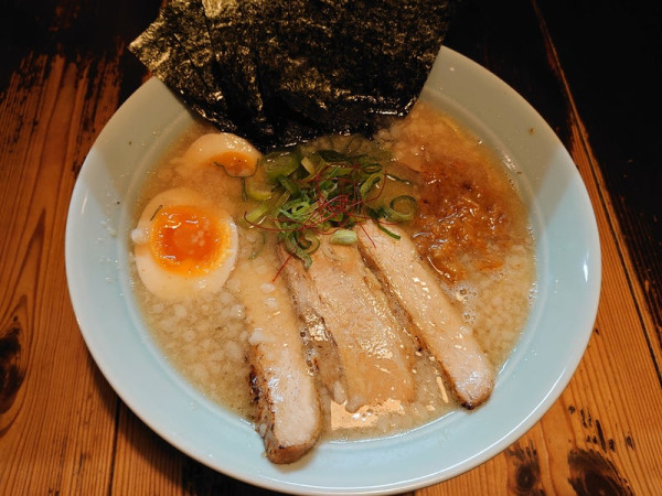 「SP夜鳴きこってり（並）」@夜鳴き軒の写真