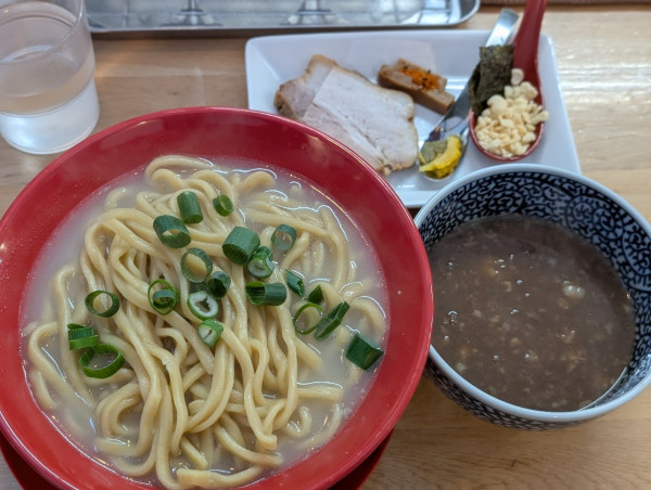 「冬の森 FUYUNOMORI」@ぶたのほしの写真