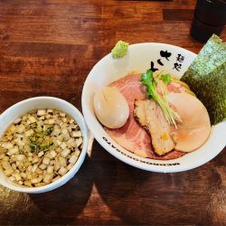 鶏だし特製醤油つけ麺