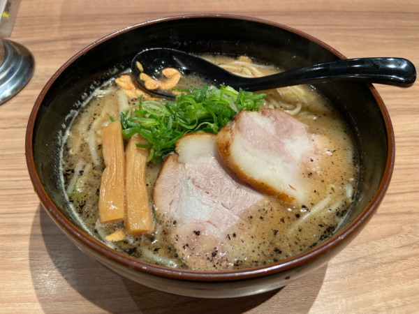 「流札幌塩らーめん(1100円)」@札幌飛燕の写真