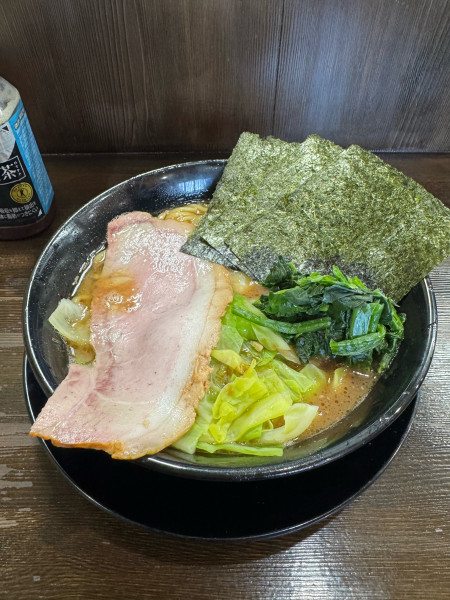 「ラーメン並（硬め）」@家系ラーメン ゆくる家の写真