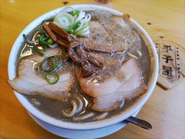 「にぼダク（10食限定）970円」@中華そば ひらこ屋の写真