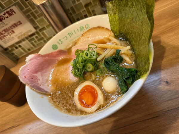 「【限定】家系風な豚骨醤油」@はつがい商店の写真