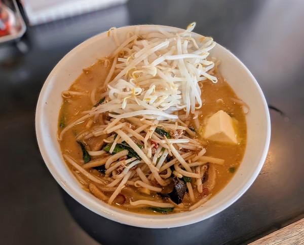 「北海道辛味噌󠄀ラーメン」@中華料理 ニーヨン 小牧店の写真