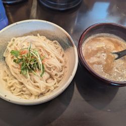 つけ麺1000円