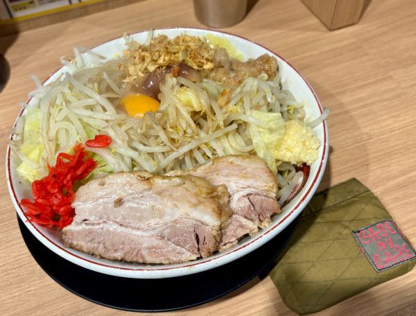 「小汁なし＋辛ニラ」@豚山 池袋西口店の写真