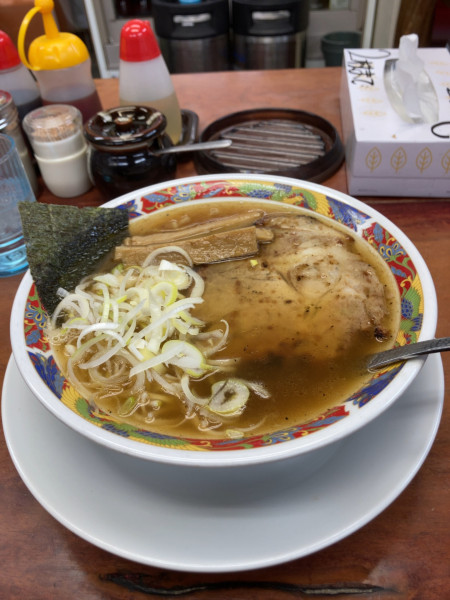 「まぐろラーメン（醤油）　1250円」@まぐろラーメン 大門の写真