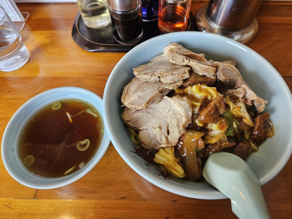「スタミナ冷やし+チャーシュー」@ラーメン家ようちゃんの写真
