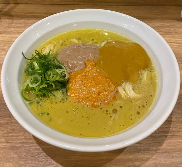 「[限定] 痛風店主が愛する痛風フルハウスそば¥1900・他」@麺庵 利休の写真