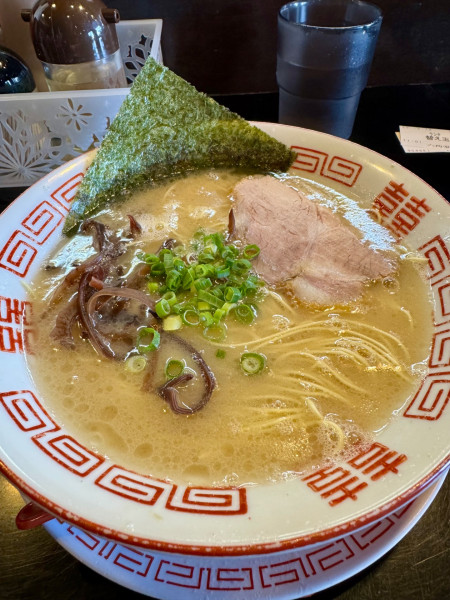 「長浜ラーメン」@博多長浜らーめん 六角堂の写真