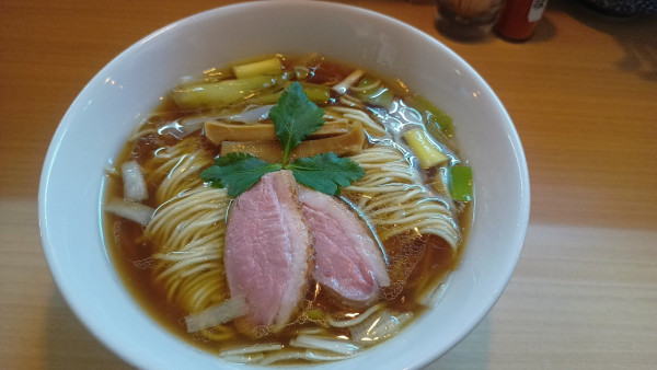 「鴨だし醤油ラーメン（980円）」@麺堂にしき 池袋西口店の写真