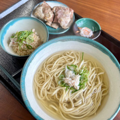 天然金目鯛だし沖縄そば 磯ノ宮の画像