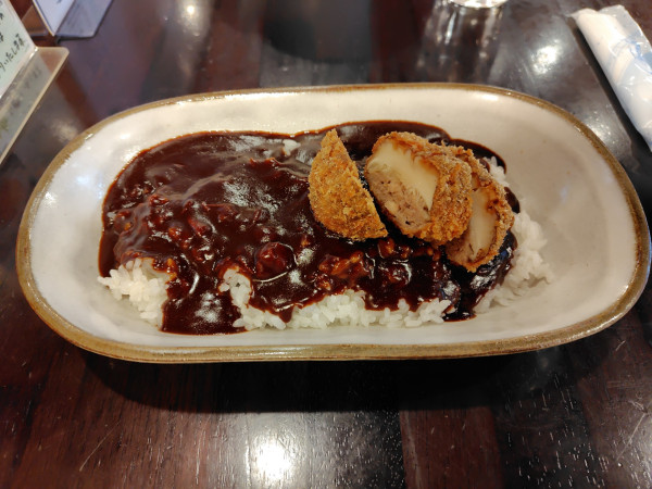 「しいたけカツカレー（期間限定～2/16）1200円」@ベニ屋の写真