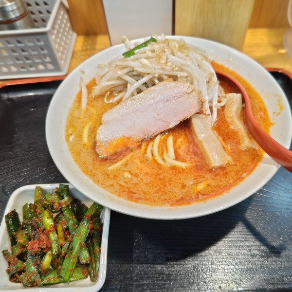 「辛味噌ラーメン＋辛ニラ」@味噌麺処 花道庵の写真