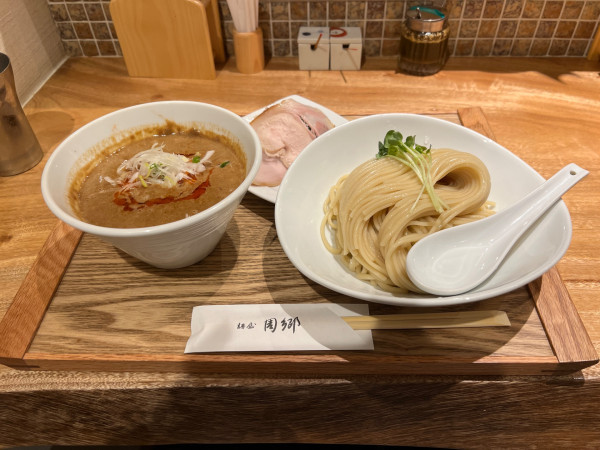 「赤つけ麺」@麺屋 周郷 神田店の写真