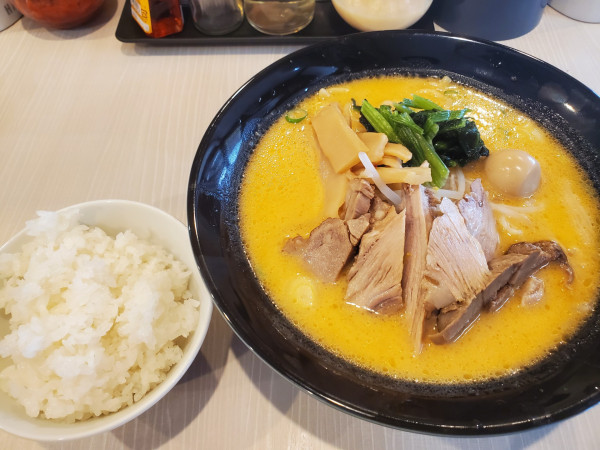 「味噌ラーメン」@横浜らーめん 満月 保土ヶ谷店の写真