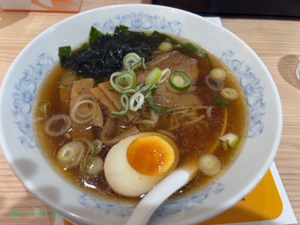 「満州しょうゆラーメン(550円)、焼餃子(330円)」@ぎょうざの満洲 さいたま中央店の写真