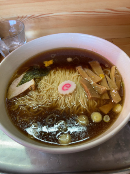 「中華そば（小盛）　900円」@大勝軒 武蔵高萩店の写真