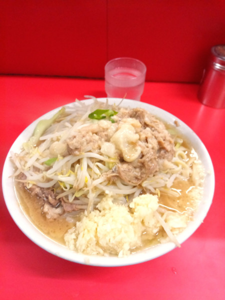 「小1000円ニンニクアブラ」@ラーメン二郎 松戸駅前店の写真