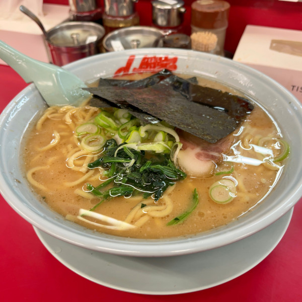 「醤油ラーメン〝大盛〟」@ラーメン山岡家 大泉店の写真