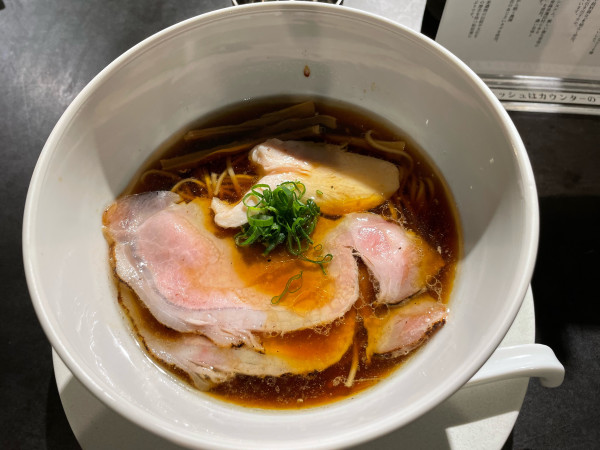 「醤油ラーメン¥1,300」@Ramen 翡翠の写真