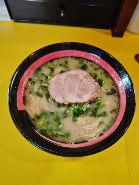 「ラーメン 替玉付き(840円)」@めん骨マンの写真