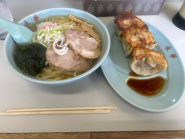 「ラーメン（750円）＋餃子3個（390円）」@永華 栃木店の写真