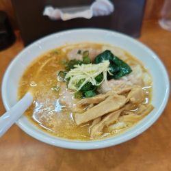 【限定】鯛煮干しの味噌ラーメン＋ワンタン