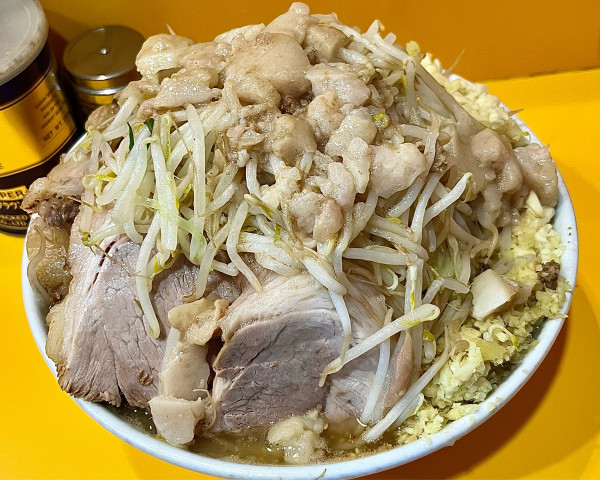 「限定 可似 麺増し ブタ増し しょうが」@ラーメン二郎 八王子野猿街道店2の写真