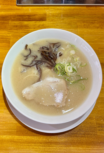「とんこつラーメン（550）」@博多長浜とんこつ亭の写真