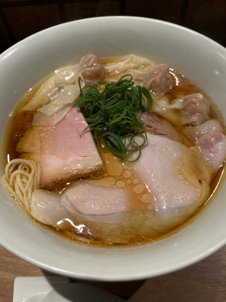 「ワンタンチャーシュー醤油」@麺 ふじさきの写真