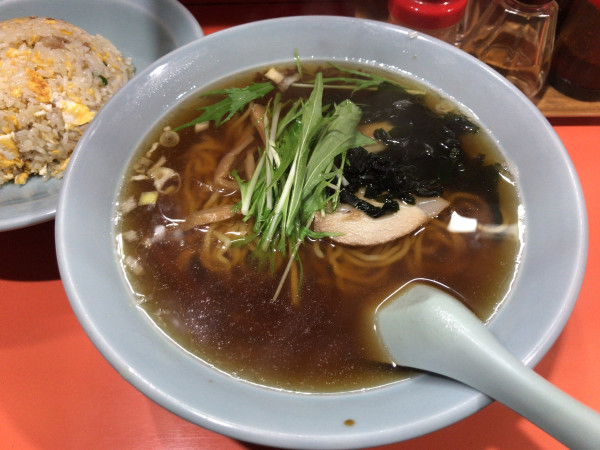 「本日のおすすめメニュー チャーハンラーメン 930円」@銀華飯店の写真