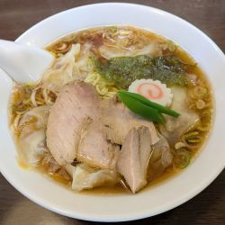 ワンタンメン   800円