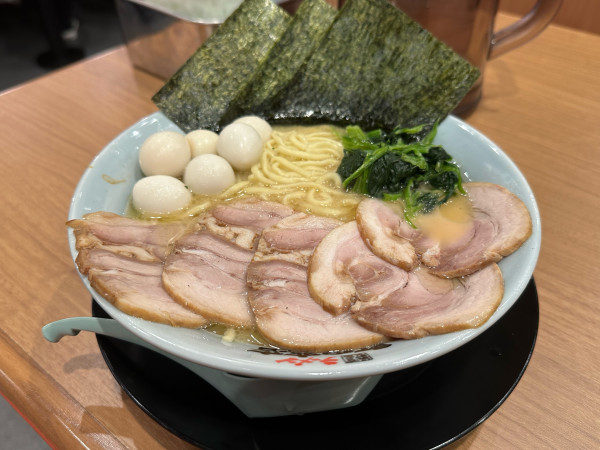 「チャーシューメン」@町田商店 松戸南花島店の写真