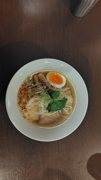 「鶏中華そば　塩」@麺酒一照庵 倉敷天満屋店の写真