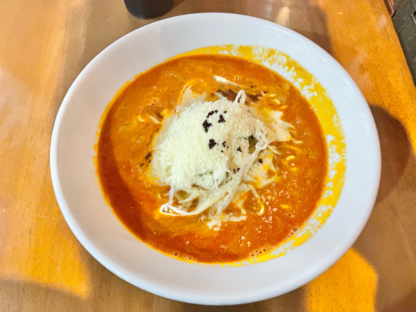 「チーズ入りタンタン麺 白」@ちー坊のタンタン麺 伊万里店の写真
