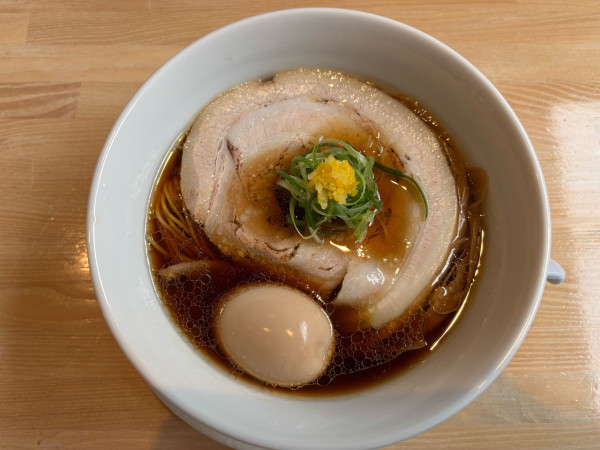 「醤油味玉」@鶏麺屋 虎々の写真