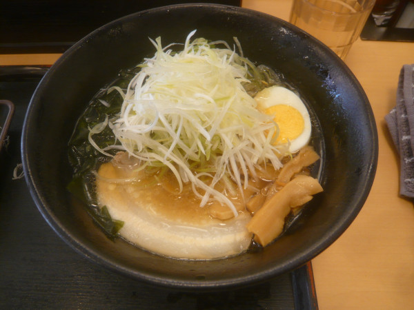 「ラーメン(醬油、+白髪ネギ)」@ゆで太郎 新橋5丁目店の写真