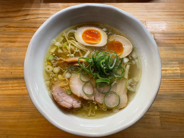 「淡麗らぁめん塩(¥980) 味玉(¥150)」@らぁめん しゅきの写真