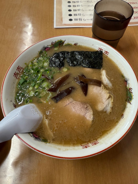 「豚骨らーめん」@らーめん満生の写真