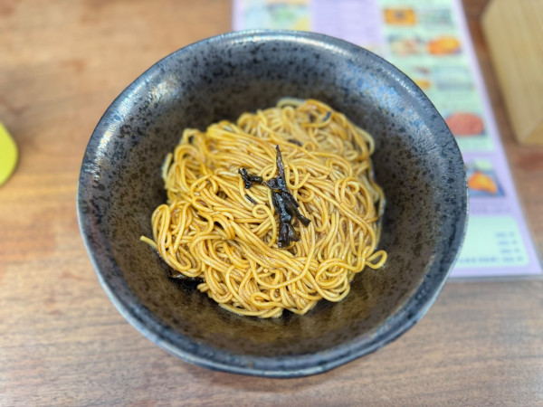 「ネギ油まぜ麺780円」@ワンタンのアジの写真
