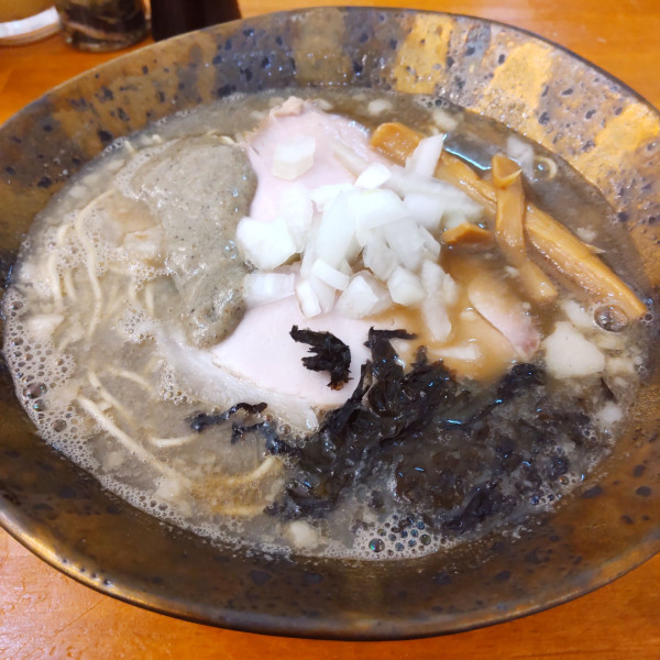 「煮干しそば（￥950）」@ど煮干し和渦製麺の写真