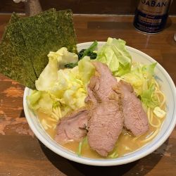 キャベツチャーシューメン麺大盛り